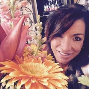 Meet your Posher, Cynthia